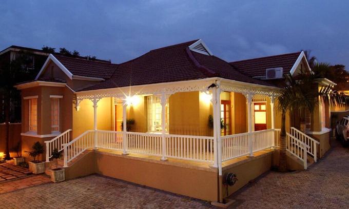 Windermere Casa | McAllisters on 8th