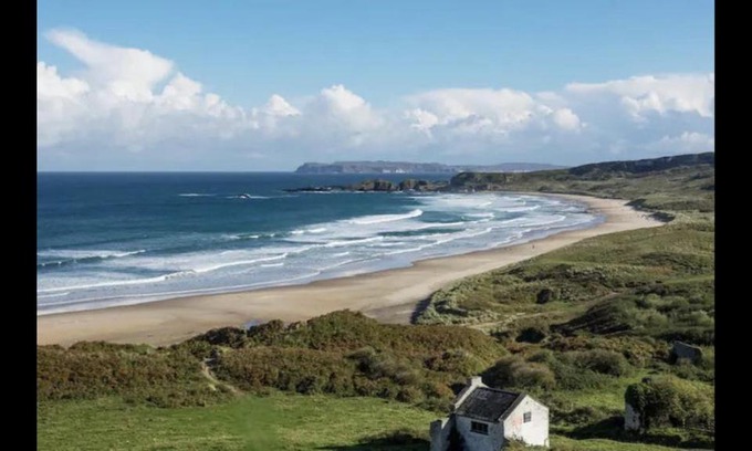 Ballycastle Casa | McConaghys Glenside Farmhouse Whitepark Bay