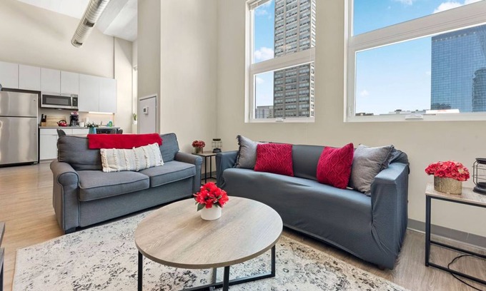 Near South Side Condominio | McCormick-Museums-Wintrust 2bd/2ba +gym&rooftop