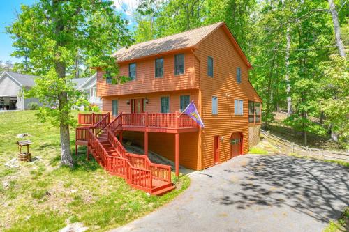 Massanutten Casa | McGaheysville Home with Screened Porch and Gas Grill!