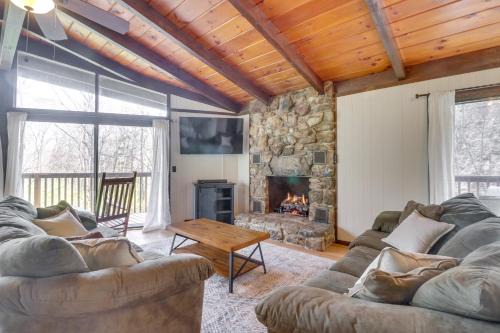 Massanutten Casa | McGaheysville Vacation Rental Yard and Fire Pit!