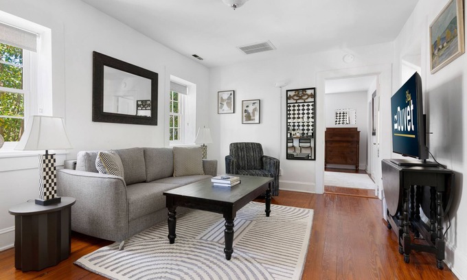 Ansonborough Casa | McKenzie Suite at The Mary Scott House