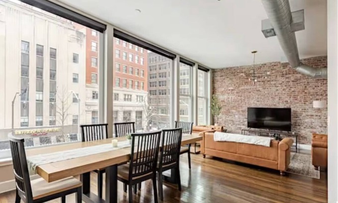 Market East District Apartamento | McOuat Place 4A - Luxury 1 Bed Downtown Indy Apartment Prime Location