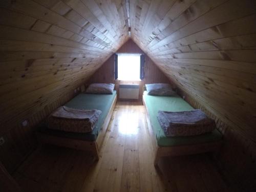 Mokra Gora Apartamento | Medeni sat Mecavnik
