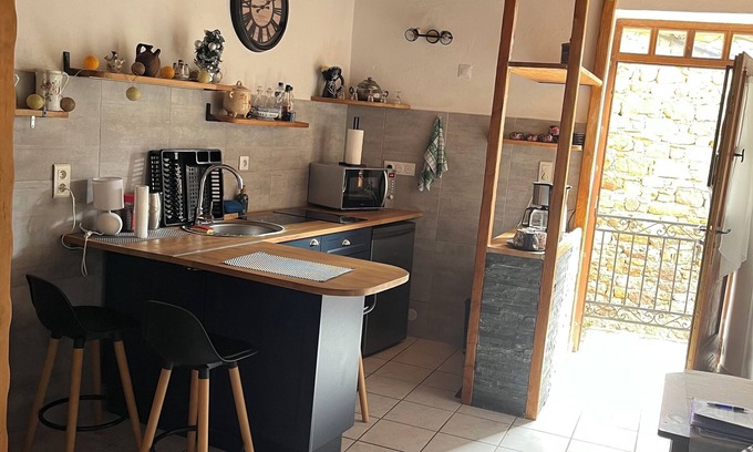 Capdenac-Le-Haut Apartamento | Medieval escapade at Capdenac-le-Haut