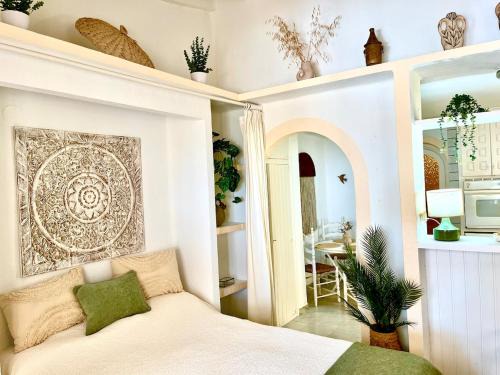 Ciudad Universitaria Apartamento | mediterranean studio with sun terrace and sea view