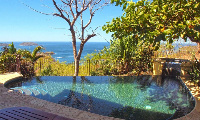 Potrero Villa | Nueva villa de estilo español con impresionantes vistas sobre el Pacífico