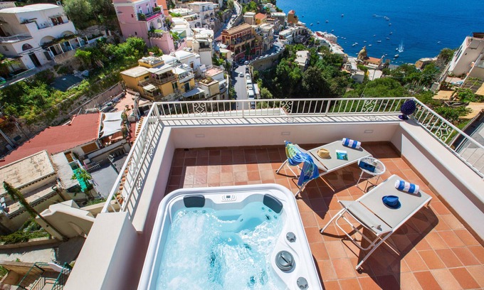 Liparlati Apartamento | Medusa suite con jacuzzi