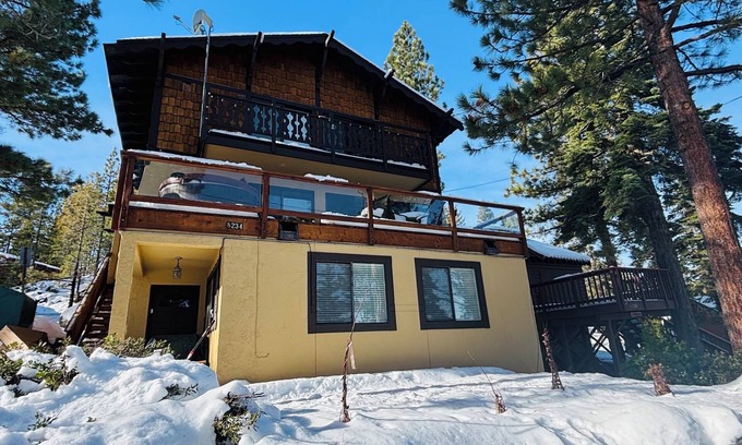 Meeks Bay Casa | Meeks Bay Chalet - Short Walk to Prestine Beach!, Meeks Bay Chalet