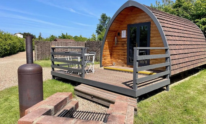Brightlingsea Casa | MegaPod 1 at Lee Wick Farm Cottages & Glamping