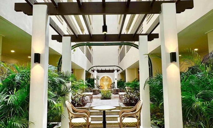 Quezon City Apartamento | Megaworld Iloilo Condo Unit
