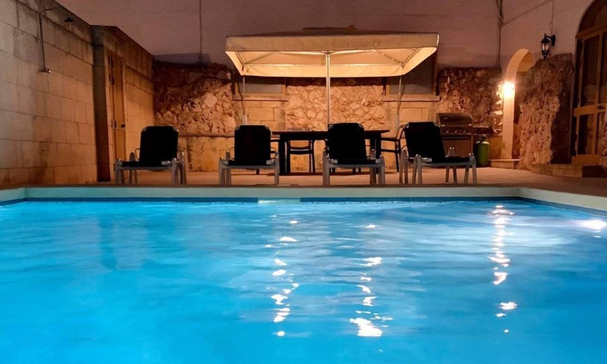 Victoria Otro | Mejda Farmhouse - 2 bedroom with private pool available