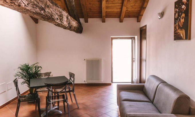 Treviglio Cama Y Desayuno | Mela e Pera