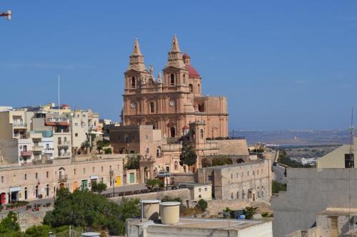 Mellieħa Heights Apartamento | Mellieha Town Centre Bright & Spacious 3 Bedroom Apartment