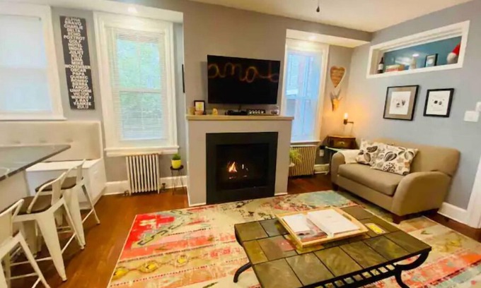 Lancaster Apartamento | Mellow Yellow in Lanc City