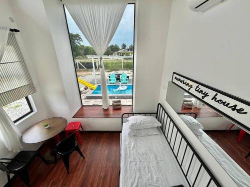 Setiu Casa | Memerang Tiny House & Pool near Merang Jetty