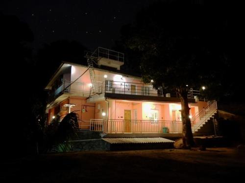 Chithirapuram Casa | Memmsta Drizzle Valley Cottage - Munnar