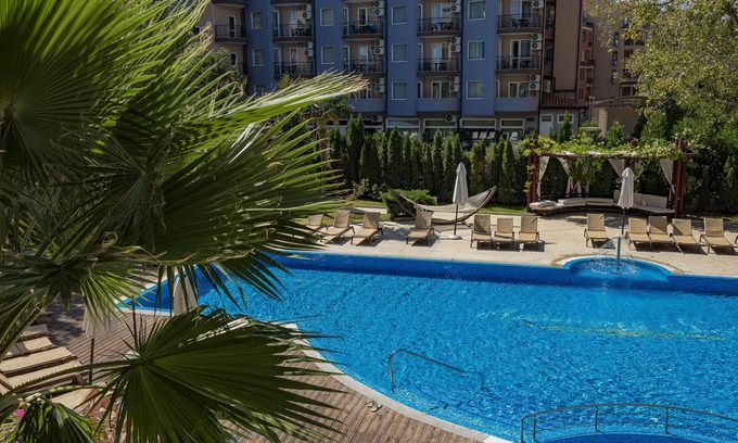 Chaika Apartamento | Harmony Suites Complex - Apartamento exclusivo de una habitación con vista a la piscina