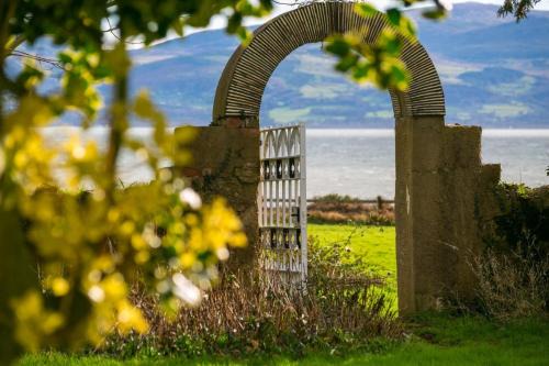 Penmon Casa | Menai Gardens