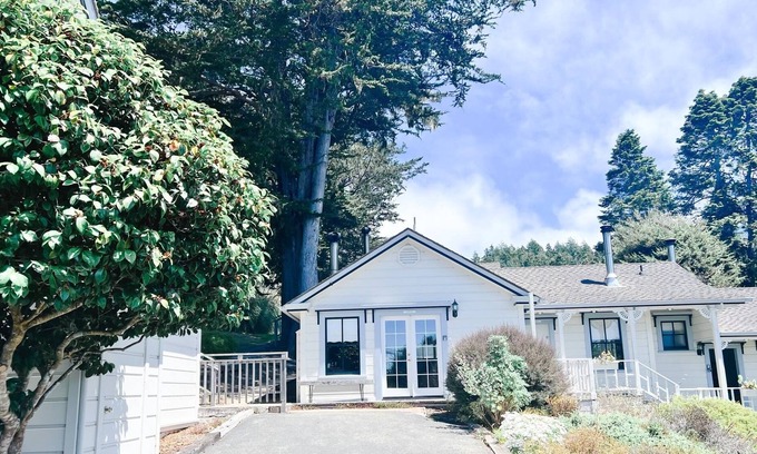 Little River Casa | Mendocino Carriage House! ¡Hogar! Caminar a la playa