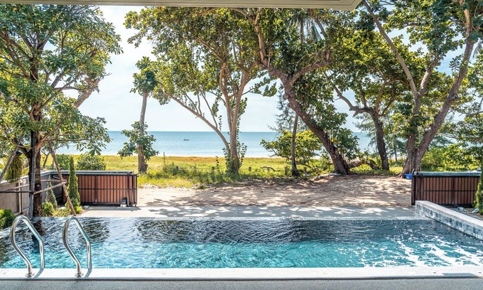 Kram Casa | Merbrisa Rayong - Ao khai beachfront