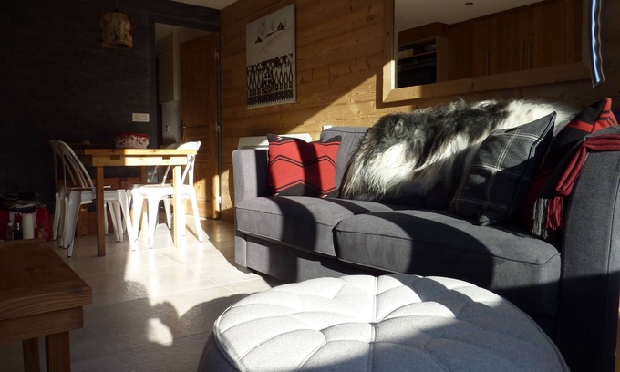 Les Allues Apartamento | MERIBEL MOTTARET ESQUÍ TODO INCLUIDO EN EL PIE, DUPLEX LUJOSO 4 * EN PAZ, PARKIN