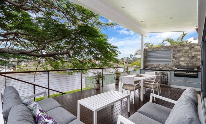 Mermaid Waters Casa | Mermaid Waters Waterfront Hideaway