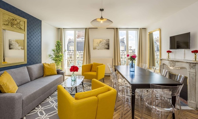 Faubourg-du-Roule Apartamento | Merveil Family Suite - Tilsitt - Eiffel Tower view