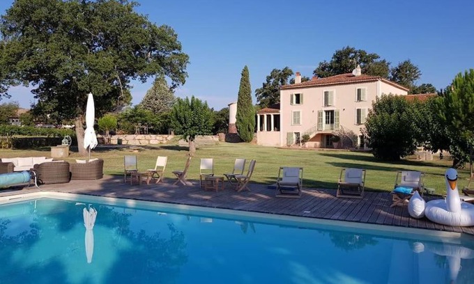Gonfaron Casa | Merveilleuse Bastide Éco-responsable Château Réal d'Or