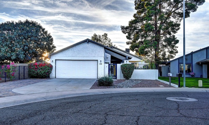 Dobson Ranch Casa | Mesa Lake Front House With Pool and Hot Tub!