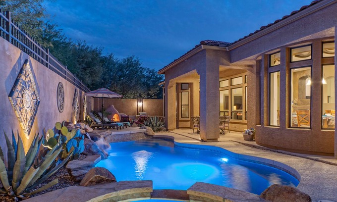 Las Sendas Casa | Mesa: TVs & King Beds All BRs, Heated POOL, Spa, Kiva Fireplace, Putting Green, Bikes