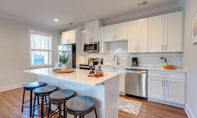 Melrose Casa | Mesmerize Melrose - Mins to Broadway - 2 bedrooms