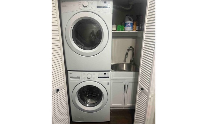 Fairlawn Casa | Message me for additional Discount |FREE Parking
