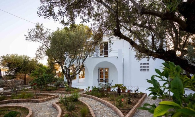 Diasella Casa | Messinian Seaside Villa