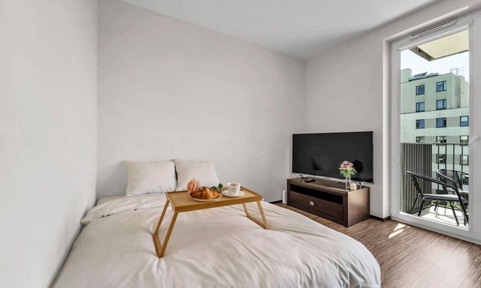Gorce Apartamento | Metro Bemowo Studio - Balcony, Parking, near Metro by Rentujemy