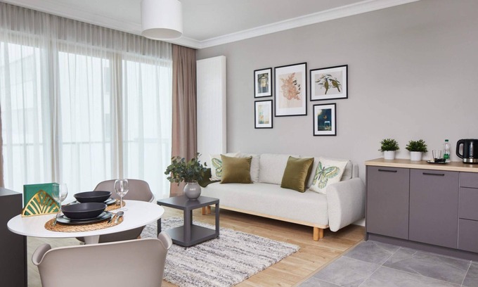 Ursynow Apartamento | Metro Imielin 9th Floor Apartment