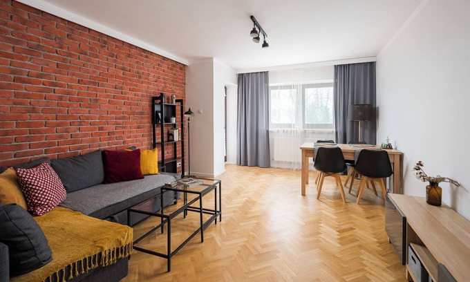 Ursynow Apartamento | Metro Kabaty Deluxe Apartment