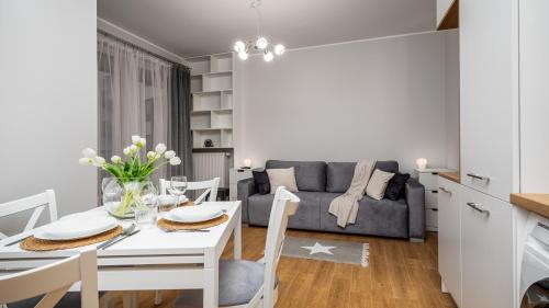 Marymount Apartamento | Metro Park - Bielany, Sun & Snow