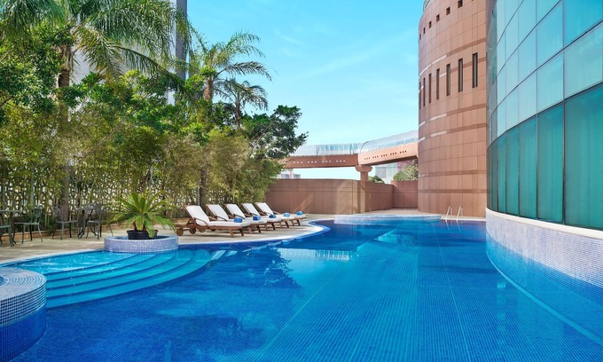 Sin El Fil Hotel | Metropolitan Palace