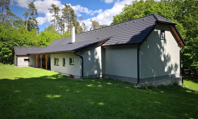 Vlkava Apartamento | Mezonetový apartmán s terasou na samotě v lese