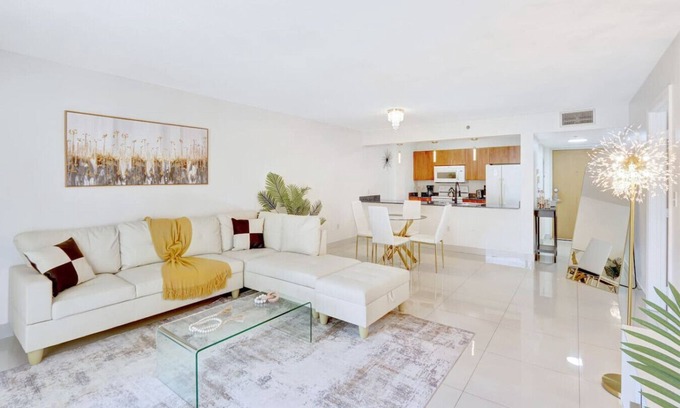 Brickell Apartamento | MIA(CZ) - CLUB #2504(1B) Relist