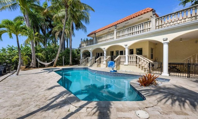 The Roads Casa | NEW 8BR Waterfront Miami Mansion Mins to South Beach with Private Pool & More!