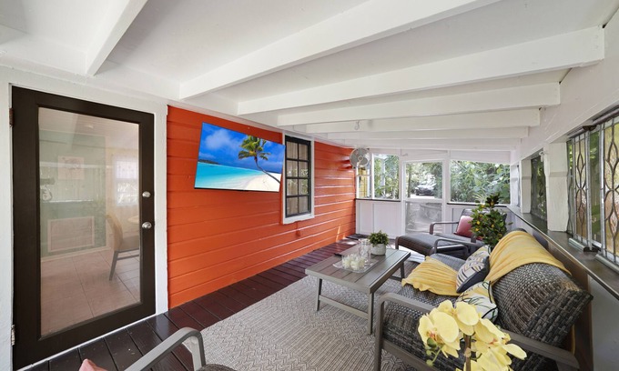 South Miami Cabaña | Miami Cottage by PMI