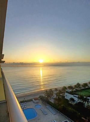 Sunny Isles Beach Apartamento | Miami Direct Access to the beach