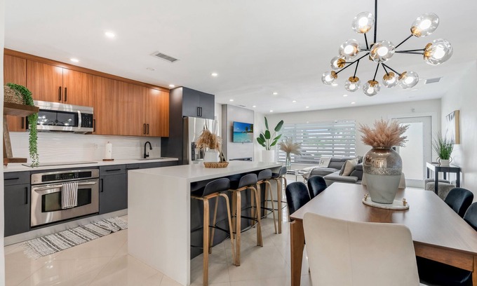 Westwood Lakes Casa | Miami Paradise Westchester *Heated pool**