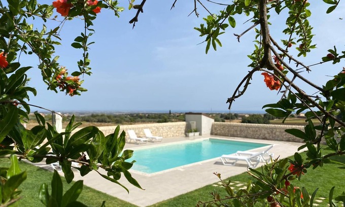 Rosolini Casa | Miccio - Independent apartment in a period farmhouse with swimming pool
