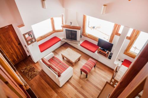 Villa Catedral Apartamento | MICHAY Cabaña B en la base del cerro Catedral con vistas