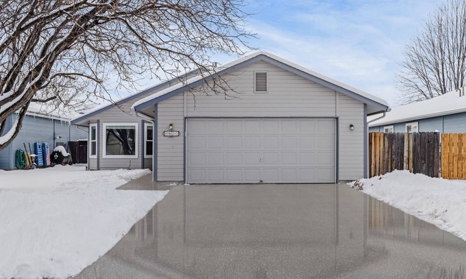 Southeast Boise Casa | Micron Corporate Boise-3 bedroom, Extended Stays, Relocation