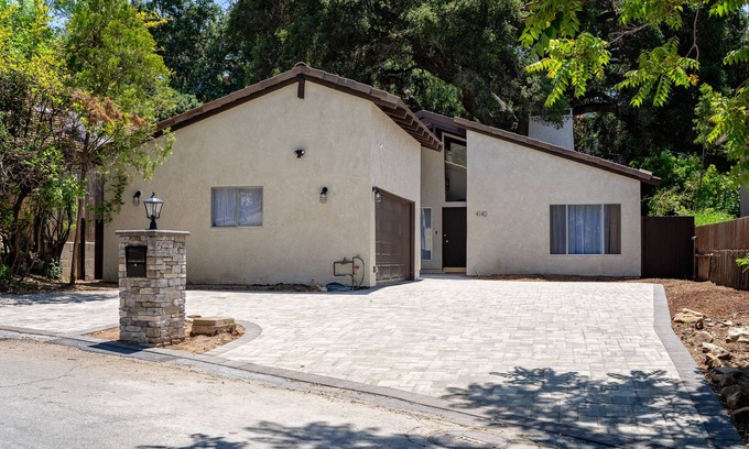 Calabasas Casa | Mid-Century Calabasas Residence