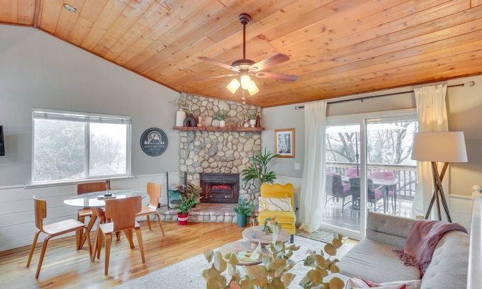 Crestline Cabaña | Mid-Century Mod Cottage, Steps to Lake Gregory!